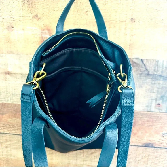 Madewell The Transport Crossbody - Picture 11 of 11